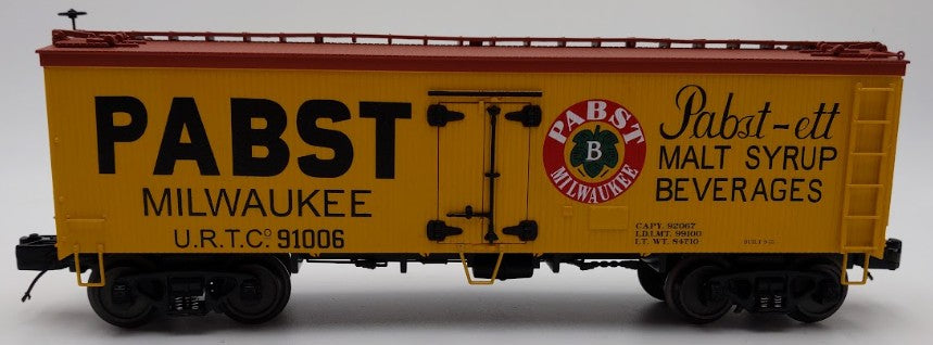 MTH 20-94301 O Gauge Pabst Milwaukee 36' Woodside Reefer Car #91006 VG/Box