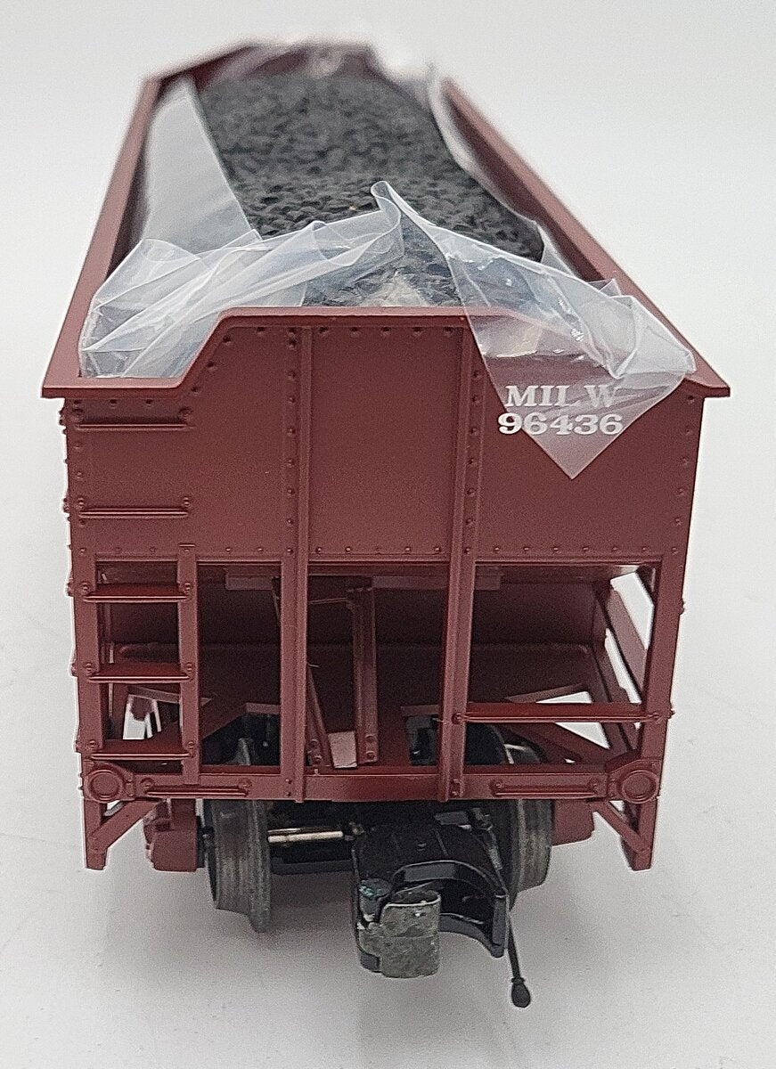 MTH 20-97574 O Gauge Milwaukee Road Hopper Car w/ Load # 96432 LN/Box