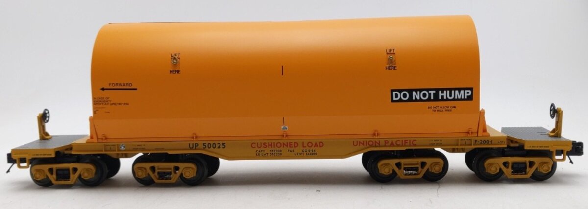 MTH 20-20013A O Union Pacific 47' TTX Heavy Duty Flat Car w/ Exit & Nose Cone LN/Box