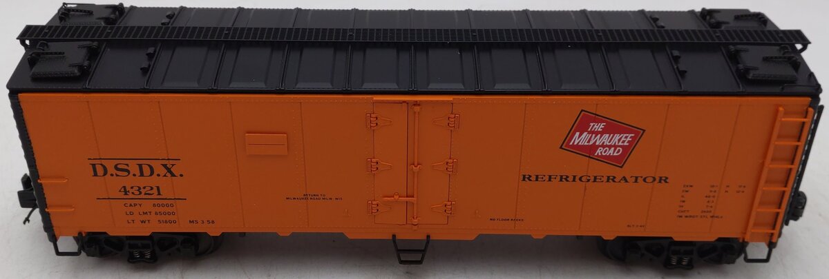MTH 20-90242E Milwaukee Road 40' Steel Sided Reefer EX/Box