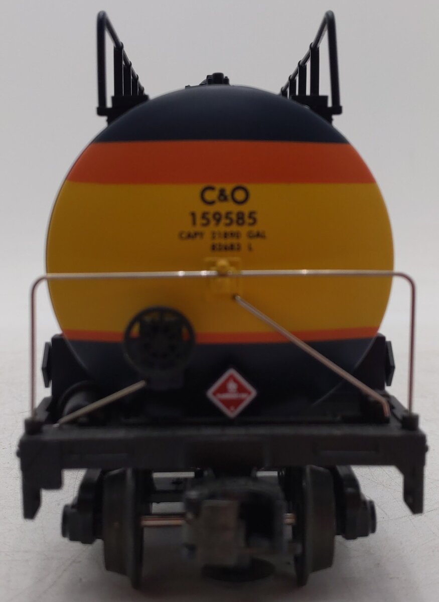 MTH 20-90012A O Gauge Chessie System C&O 20K 4-Compartment Tank Car #159585 EX/Box