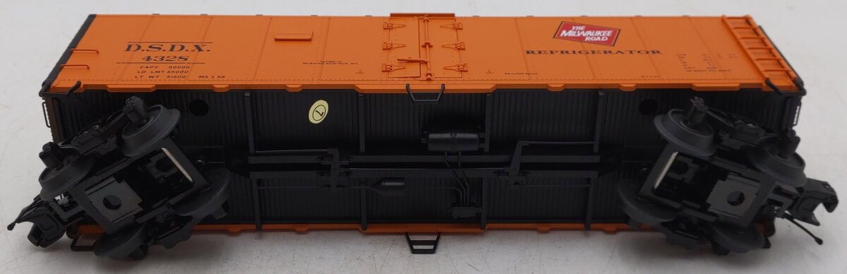 MTH 20-90241G O Milwaukee Road 40' Steel Sided Reefer #4328 EX/Box