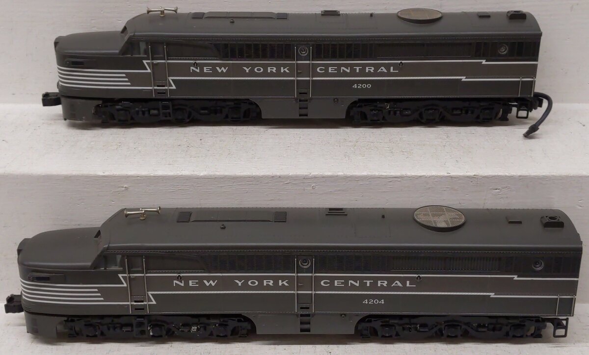 MTH 20-2018-1 O Gauge NYC Alco PA AA Diesel Engine Set #4200/4204 w/ PS.1 VG/Box