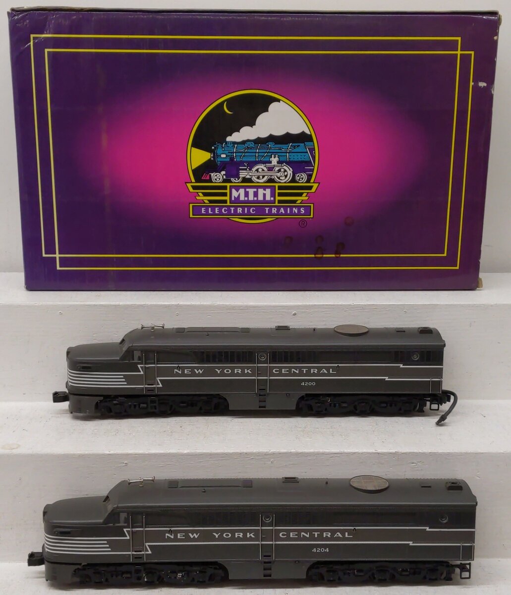 MTH 20-2018-1 O Gauge NYC Alco PA AA Diesel Engine Set #4200/4204 w/ PS.1 VG/Box
