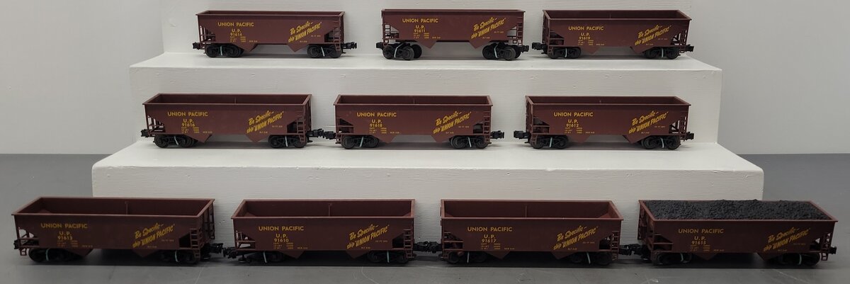 Right-of-Way O Gauge Union Pacific 2 Bay Hopper Cars 10-Car Set VG/Box