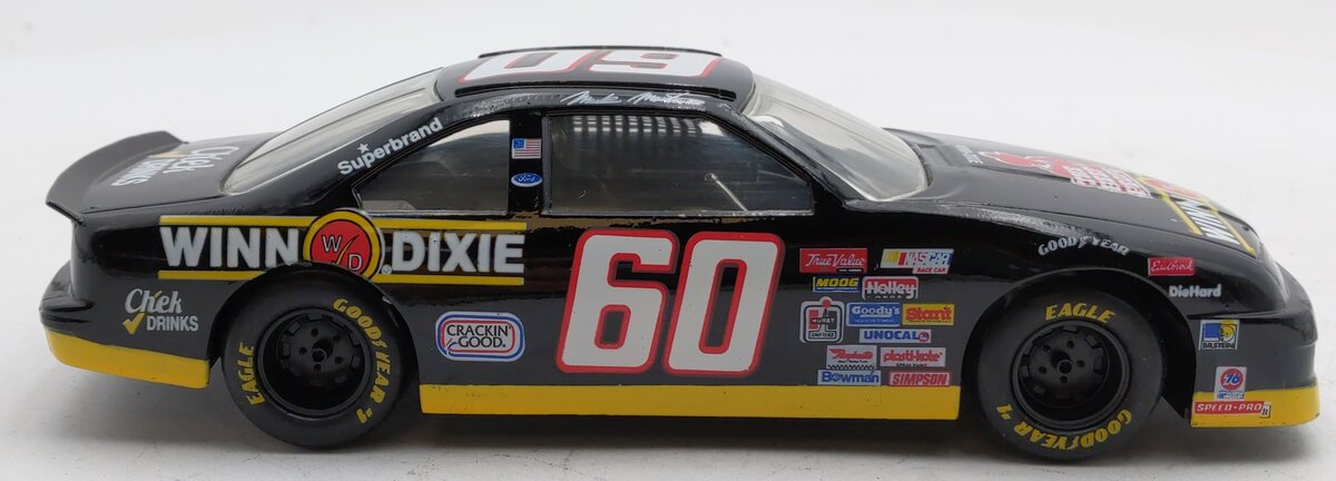 Racing Champions 09050 1:24 Winn Dixie Racing Car #60 LN/Box