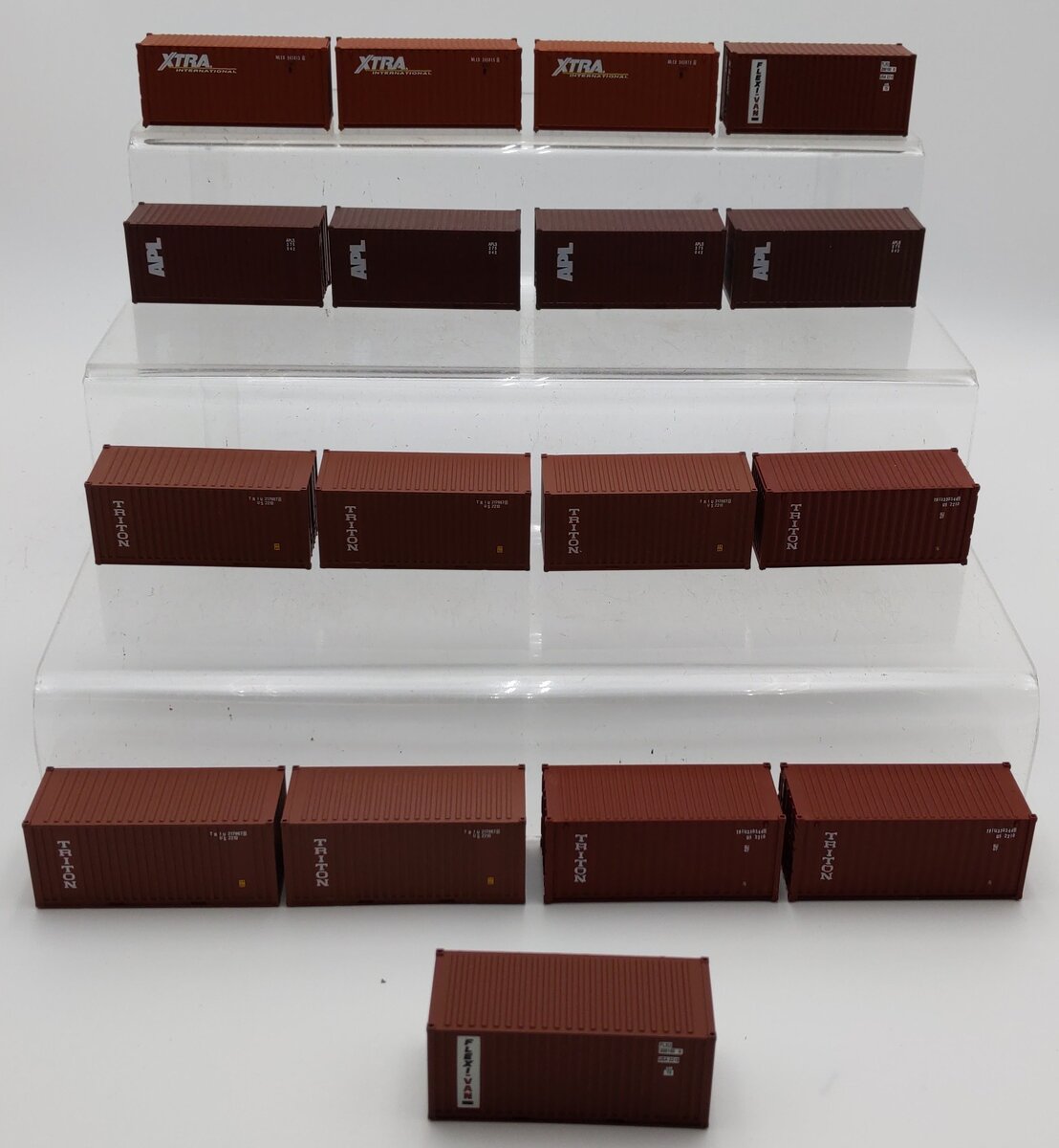 Walthers HO Scale 20' Corrugated Containers #949-8053,933-1768,933-1764 [17] EX