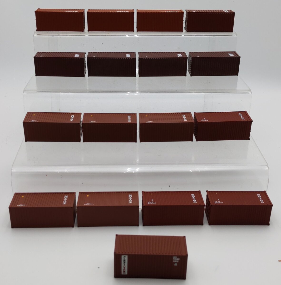 Walthers HO Scale 20' Corrugated Containers #949-8053,933-1768,933-1764 [17] EX