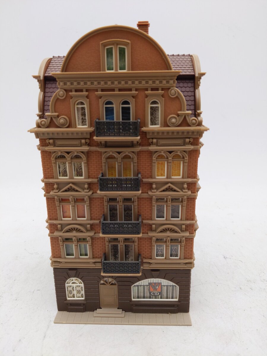 Vollmer 24707 HO European Apartment Building EX