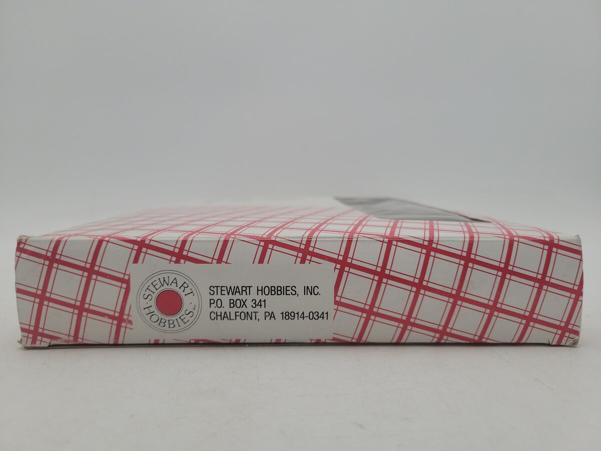 Stewart Hobbies HO Scale Nonpowered B Unit Diesel Locomotive NIB