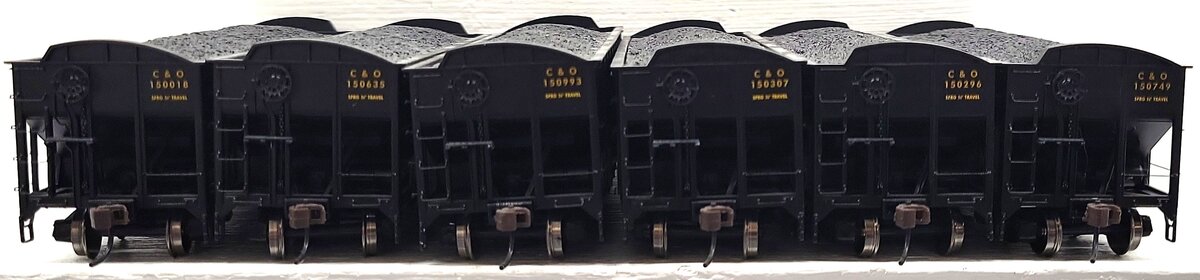 Athearn 95605 HO Scale C&O 40' 3Bay Ribbed Hopper (Set of 6) LN/Box
