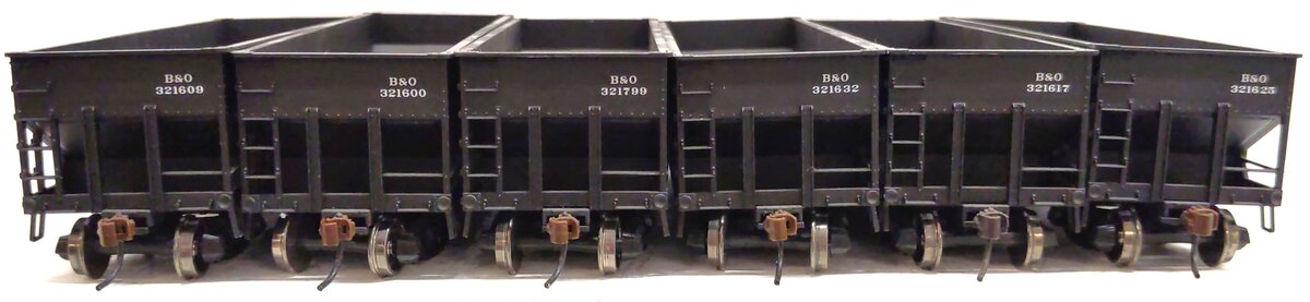 Walthers 932-975 HO Scale USRA 55 Ton 2 Bay Hopper (Pack of 6) LN/Box