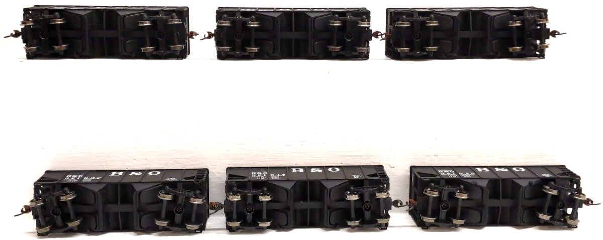 Walthers 932-975 HO Scale USRA 55 Ton 2 Bay Hopper (Pack of 6) LN/Box