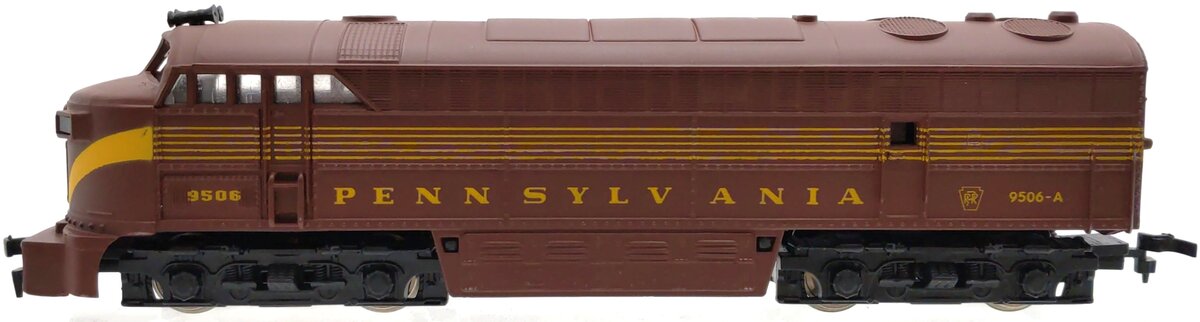 AHM 5027 HO Scale Pennsylvania Fairbanks Morse C-Liner Diesel Locomotive #9506-A VG