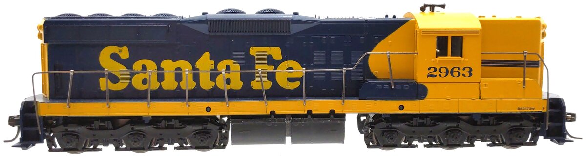 Athearn 3801 HO Santa Fe SD-9 Power Diesel Locomotive #2963 EX/Box