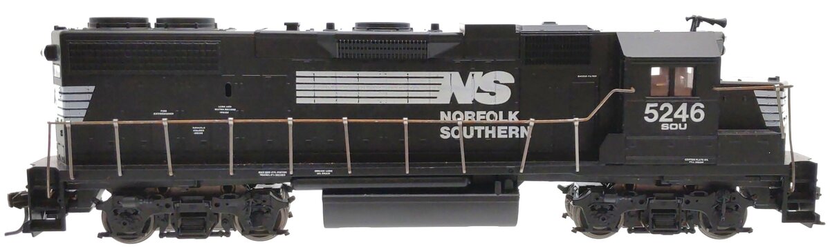 Athearn 4607 HO Scale Norfolk Southern Powered GP38-2 Diesel Locomotive #5246 VG/Box