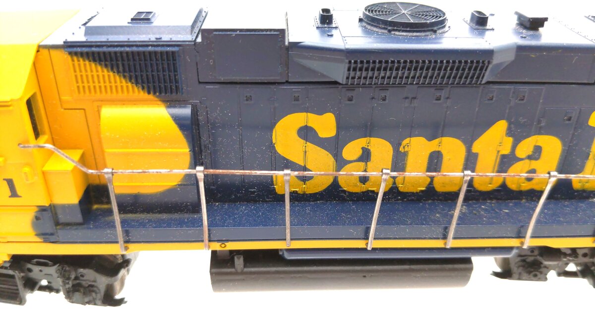 Athearn 4658 HO Santa Fe GP38-2 Powered Diesel Locomotive #3571 VG/Box
