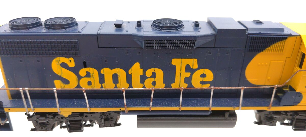 Athearn 4658 HO Santa Fe GP38-2 Powered Diesel Locomotive #3571 VG/Box