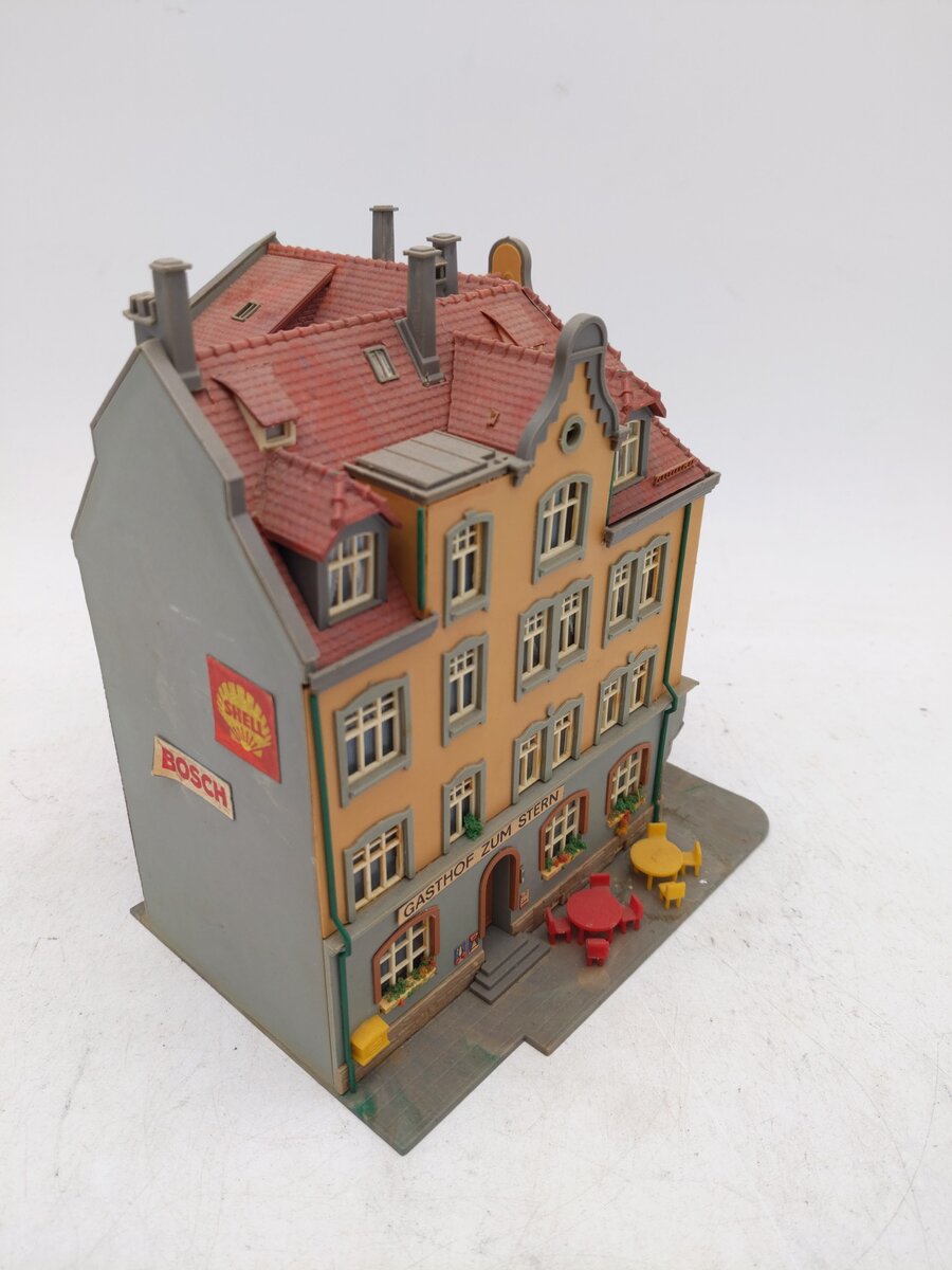 Kibri 8350 HO Corner House EX