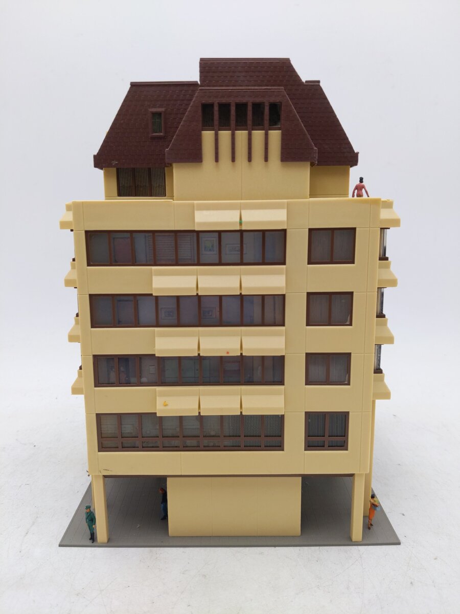 Kibri 8218 HO Scale High Rise Building EX