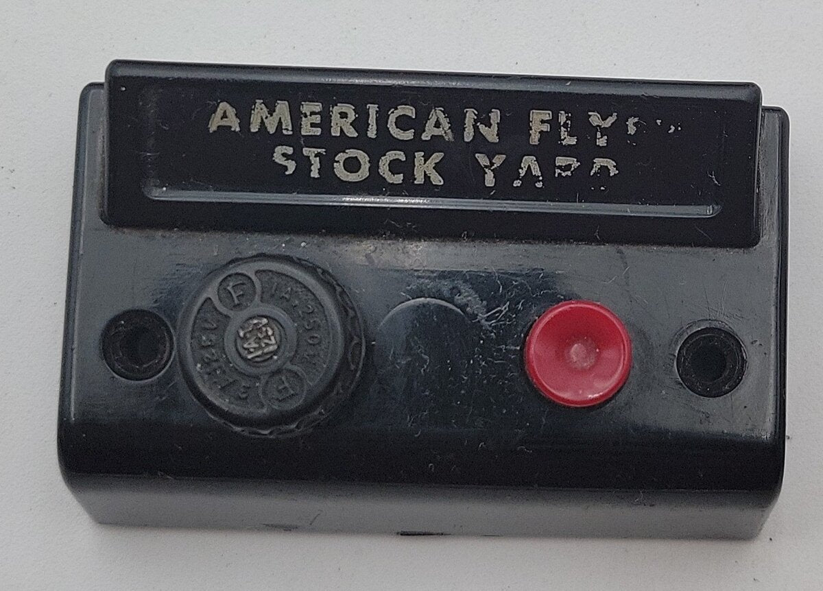 American Flyer 771 Vintage S Operating Cattle Stockyard VG