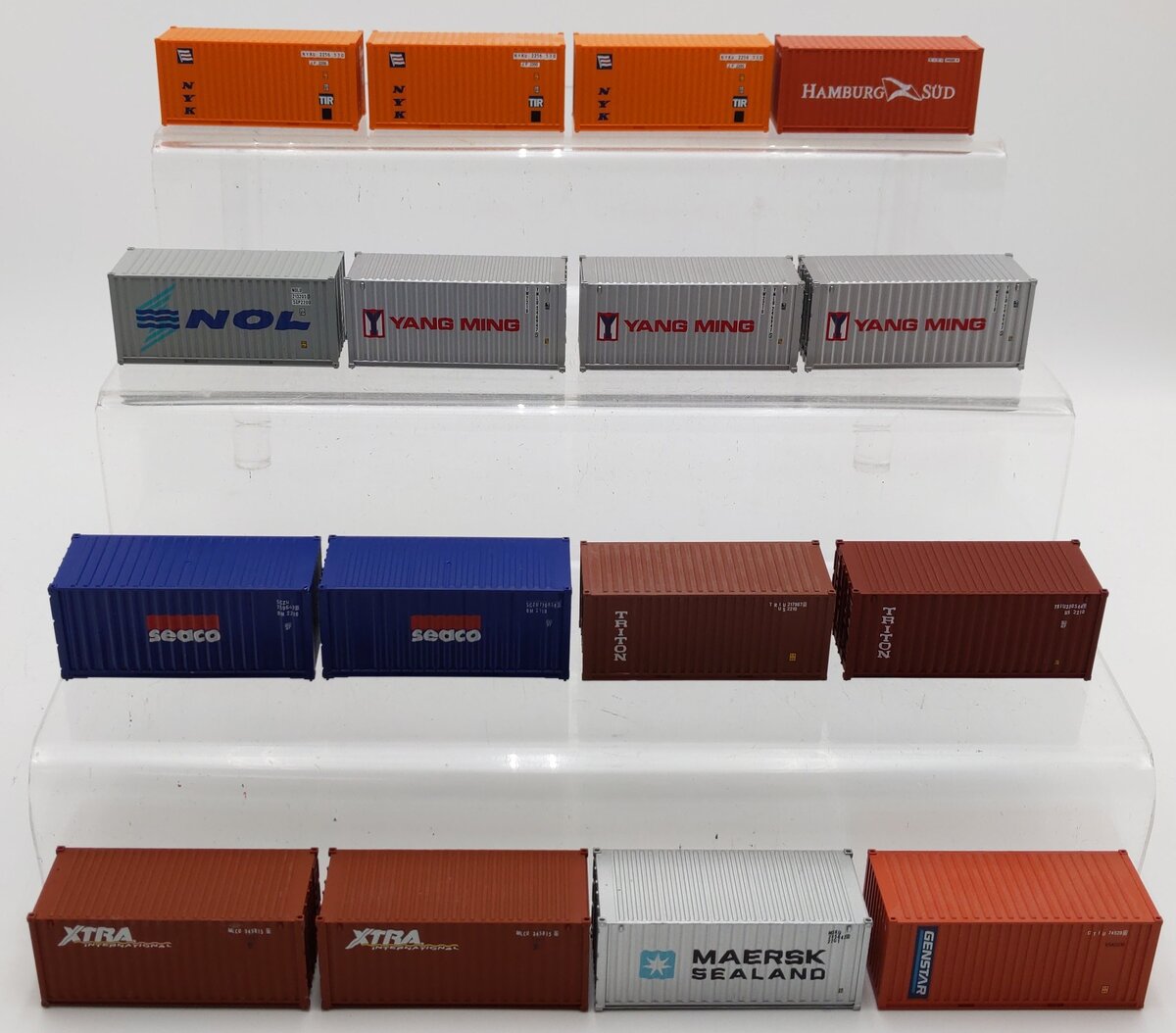 Walthers HO Scale 20' Corrugated Containers [16] EX