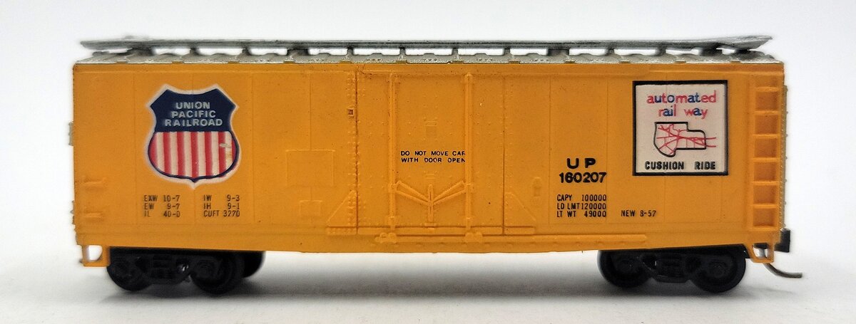 Bachmann 5019 N Union Pacific 41' Mech. Reefer #160207 LN