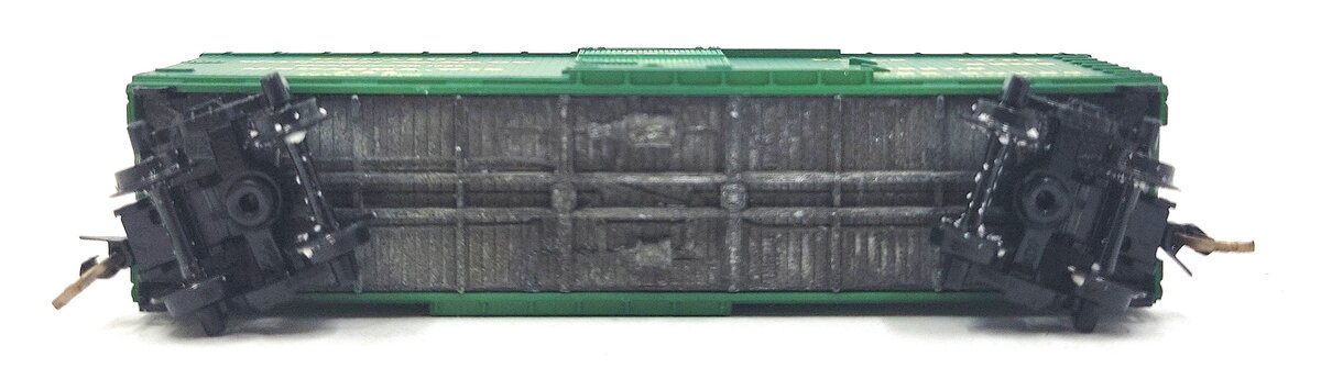 Micro-Trains 04200040 N Menasha Woodenware 40' Double Sheathed Boxcar #224 EX/Box