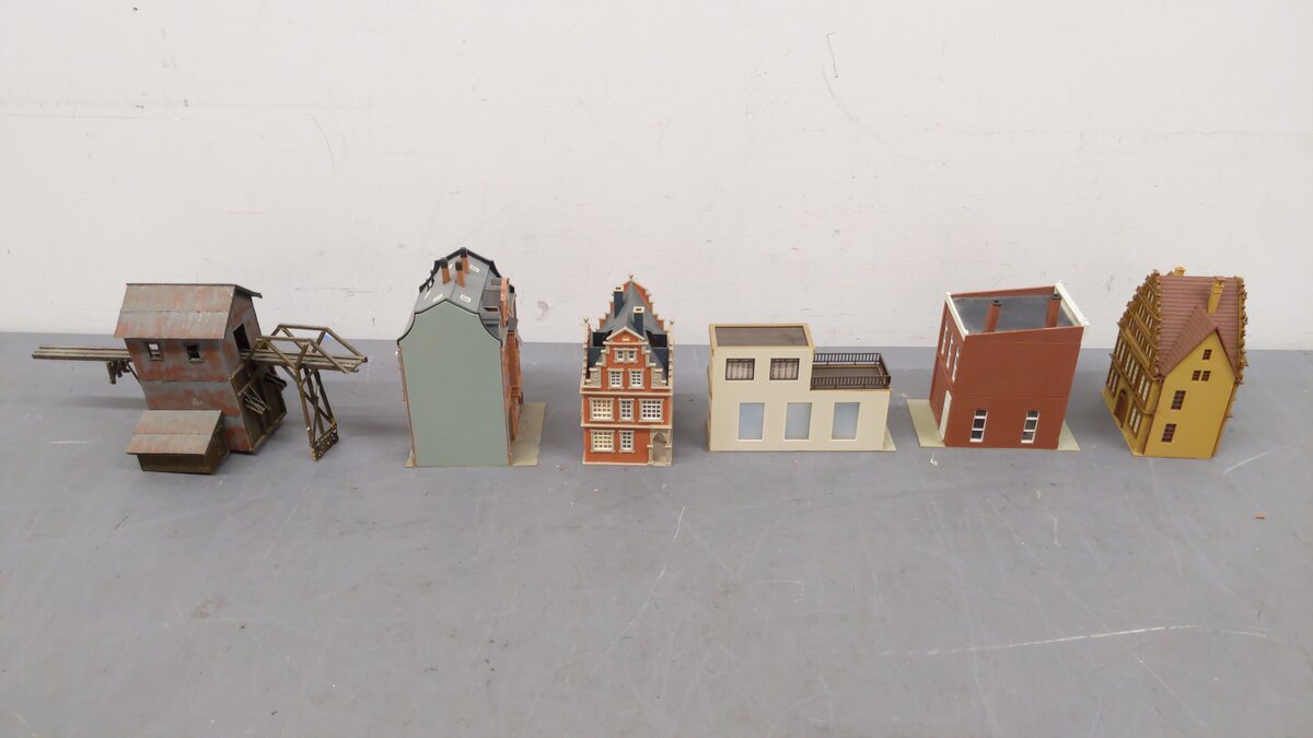 Kibri and Others HO Assorted Buildings [6] EX