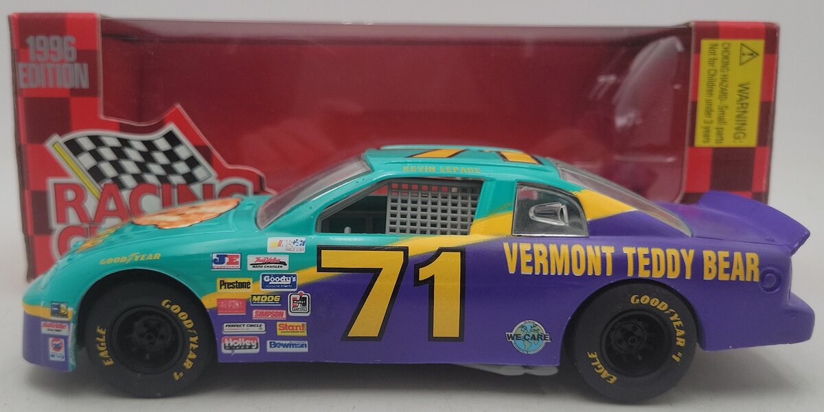 Racing Champions 1996 1:24 Diecast Vermont Teddy Bear Stock Car Replica EX/Box