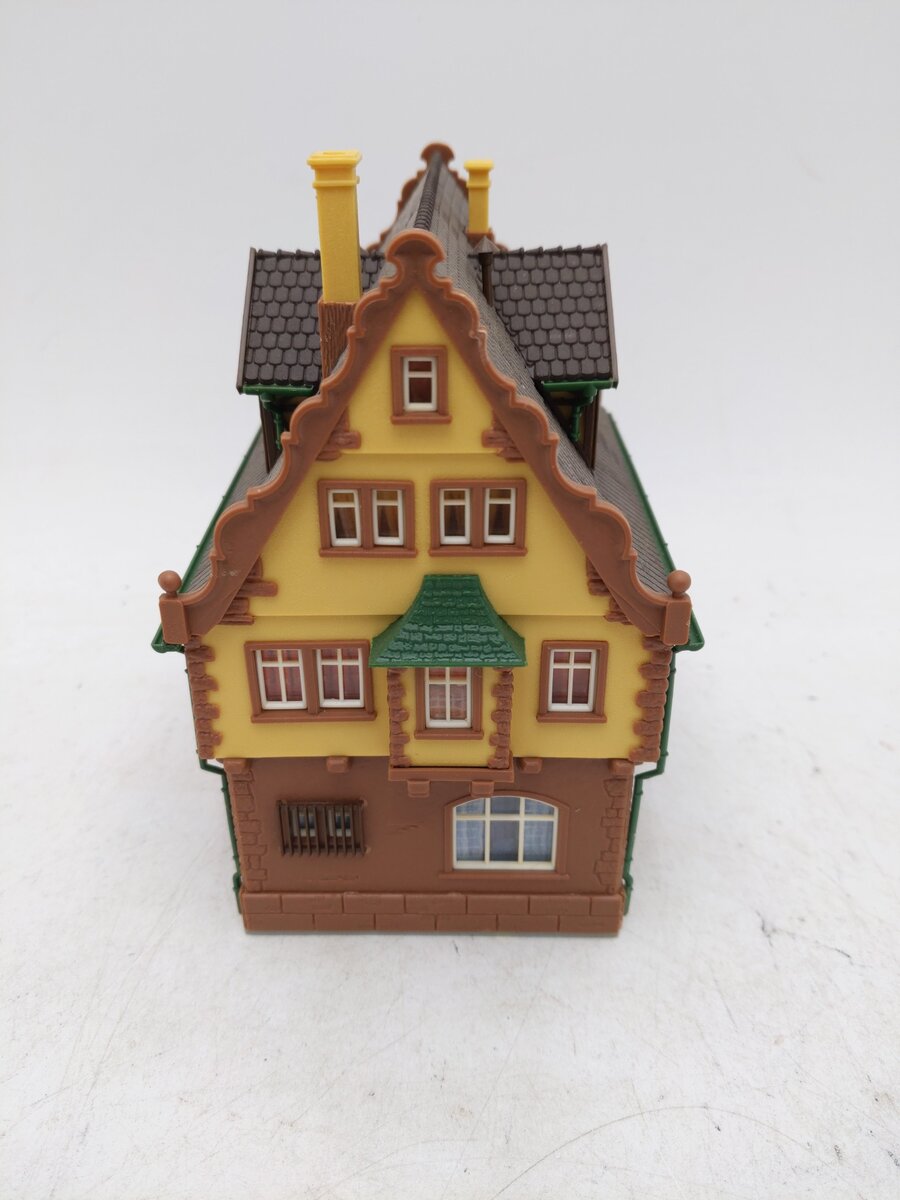 Vollmer 21499 HO Scale Old Town Police House EX