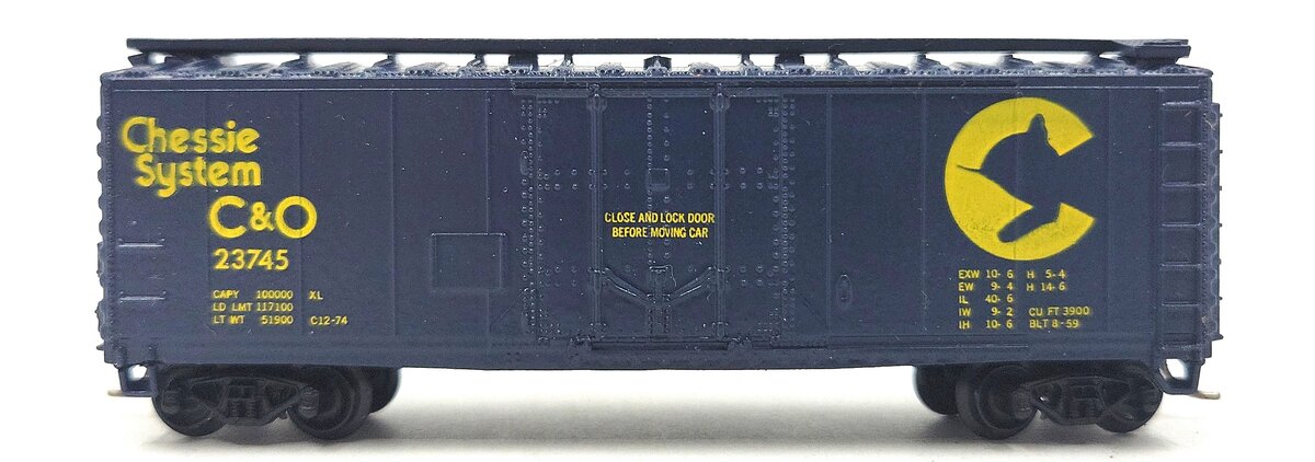 Atlas 3303 N Scale Chessie System Plug Door Box Car #23745 LN/Box