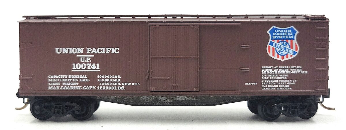 Micro-Trains 04200070 N Union Pacific 40' Double Sheathed Wood Boxcar #100741 EX/Box