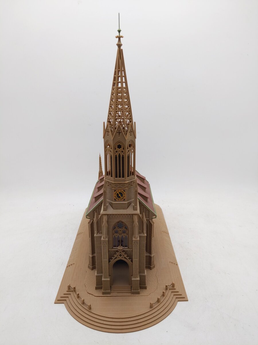 Vollmer 21549 HO Scale Stuttgart Cathedral EX
