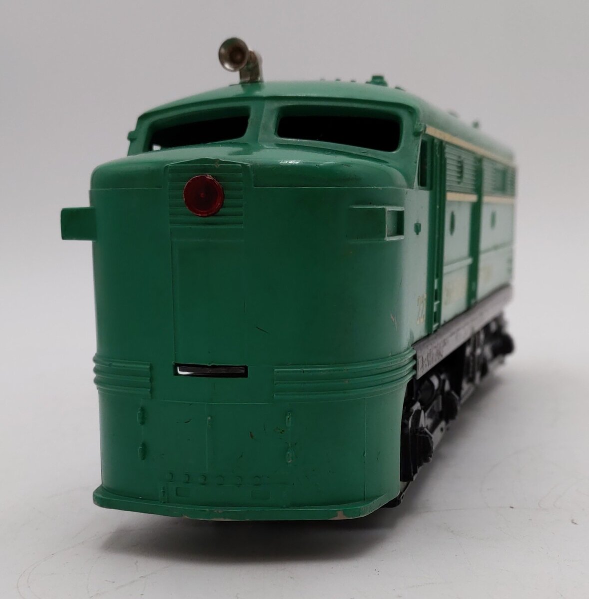 Lionel 227 Vintage O Canandian National Alco A Powered Diesel Locomotive - RARE! VG