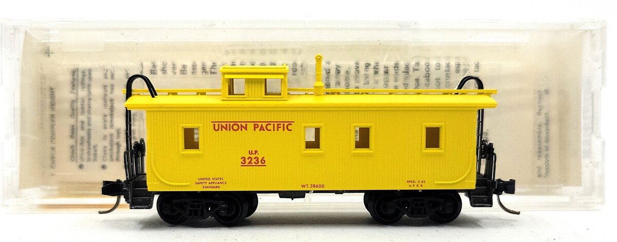 Micro-Trains 05000100 N Union Pacific 34' Wood Sheathed Caboose #3236 LN/Box