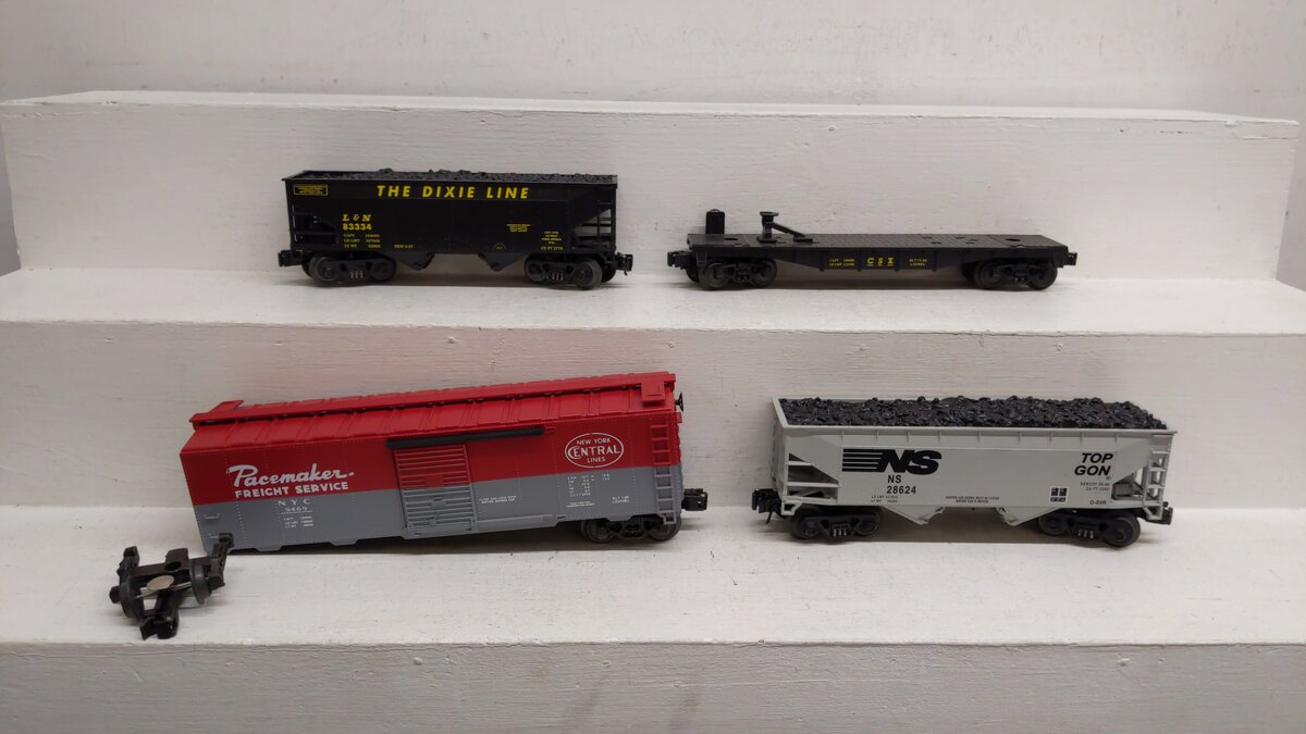 Lionel & Others O Gauge Train Cars [4] EX