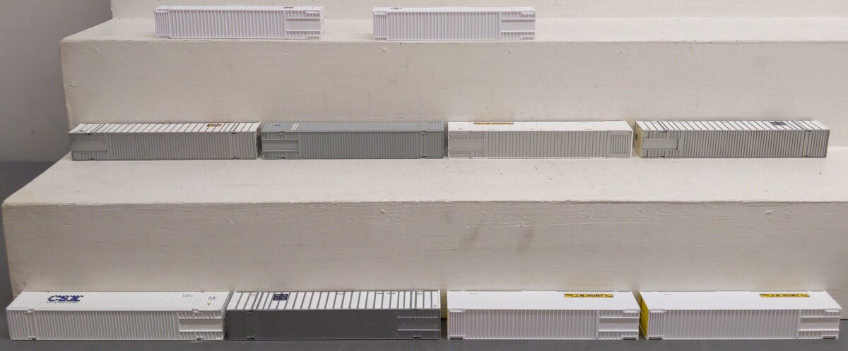 Walthers HO Scale 48'/53' Smooth & Corrugated Containers [10] EX