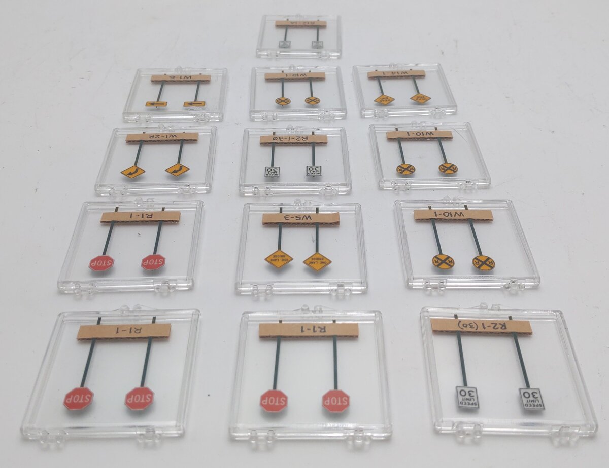 ScaleSigns HO Scale Plastic Replica Road Signs [13] EX