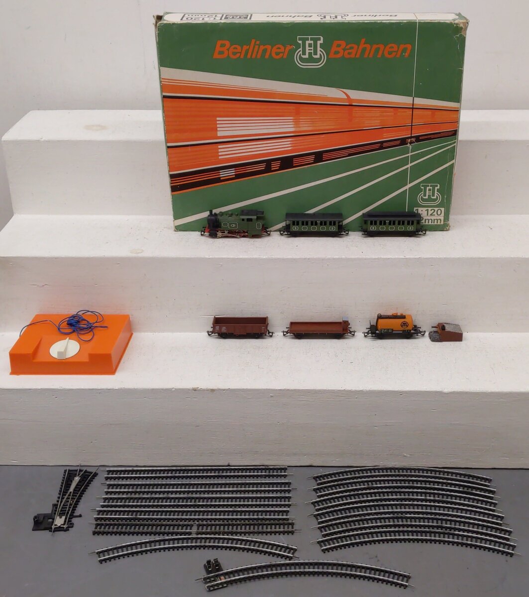 TT Vintage TT Scale German Federal Railway Berliner Bahnen Passenger Starter Set VG/Box