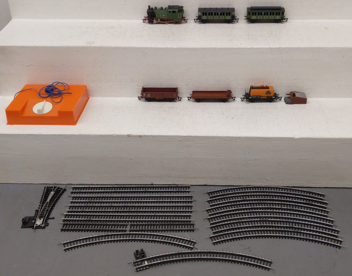 TT Vintage TT Scale German Federal Railway Berliner Bahnen Passenger Starter Set VG/Box