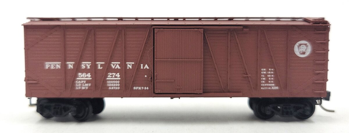 Micro-Trains 02800130 N Pennsylvania 40' Outside Braced Boxcar #564274 LN/Box