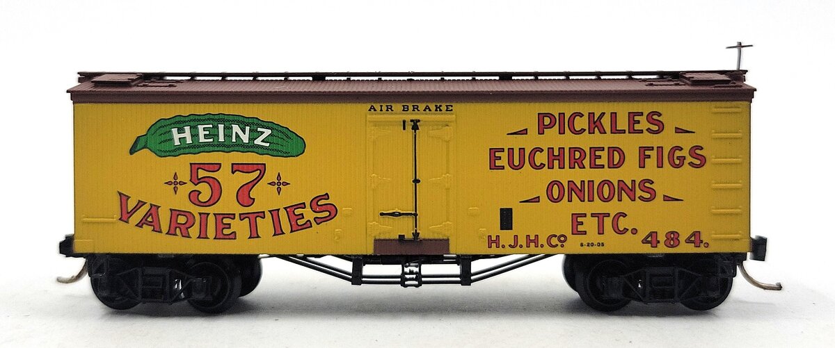 Micro-Trains 05800050 N Scale Heinz 36' Wood Sheathed Ice Reefer #484 LN/Box