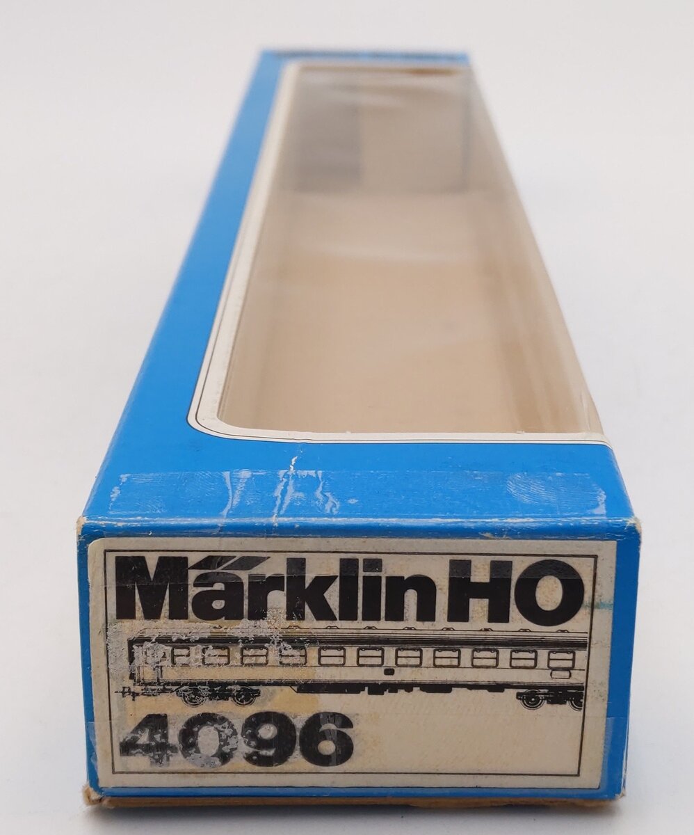 Marklin 4096 HO Scale DB Red and Cream Passenger Car EX/Box