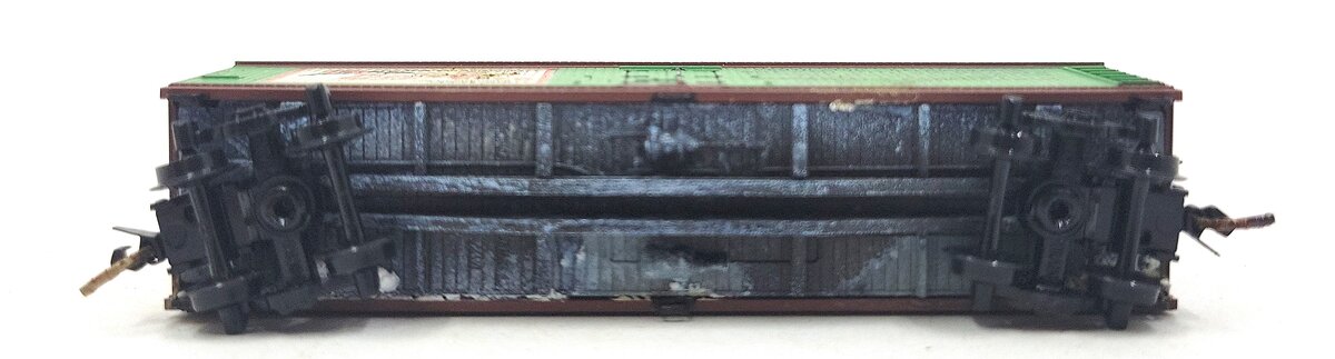Micro-Trains 04900440 N Tivoli Beer Northern 40' Double Sheathed Reefer #5100 EX/Box