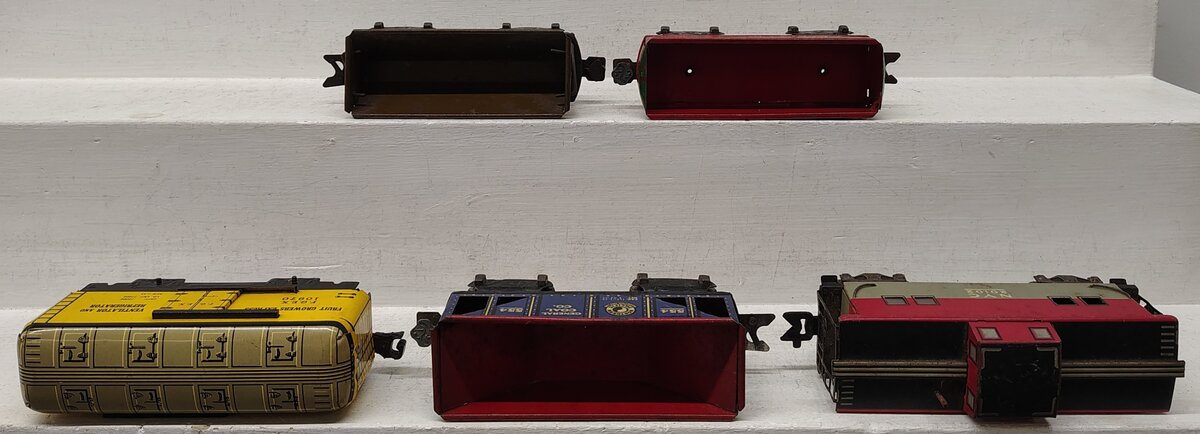 Marx Vintage O Gauge Freight Cars: 10970, 554, 552 [5] VG
