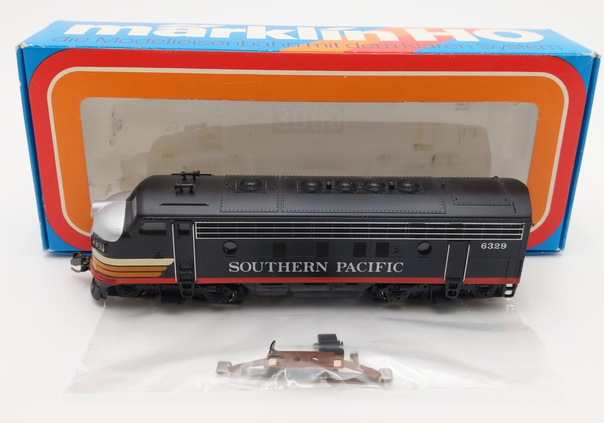 Marklin 4129 HO Scale Southern Pacific Black Widow Dummy Diesel Locomotive #6329 VG/Box