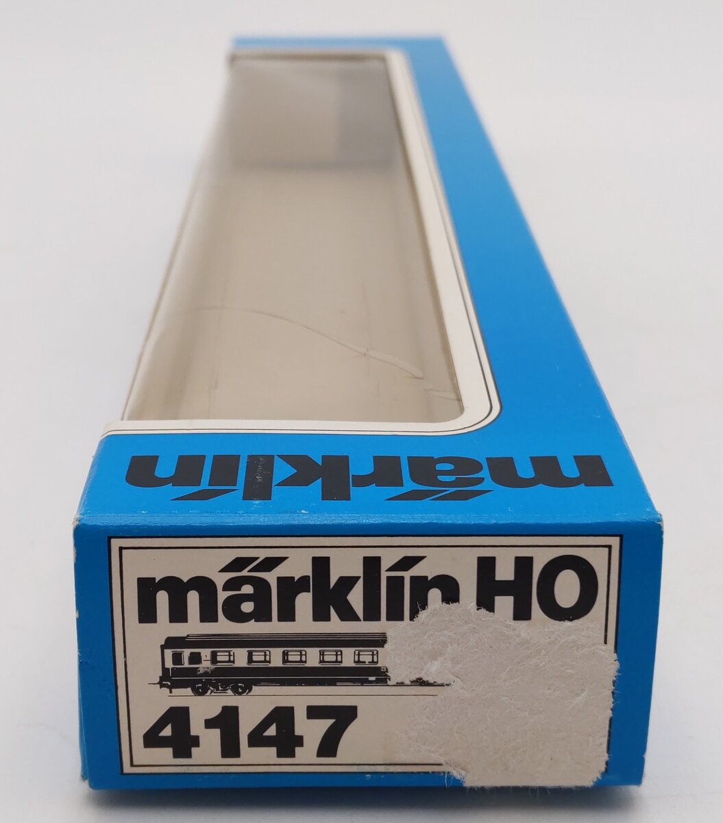 Marklin 4147 HO Scale DB Avmz Passenger Car #61 80 19-90 587-5 EX/Box