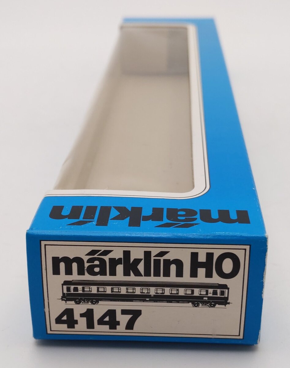 Marklin 4147 HO Scale DB Avmz Passenger Car #61 80 19-90 587-5 EX/Box