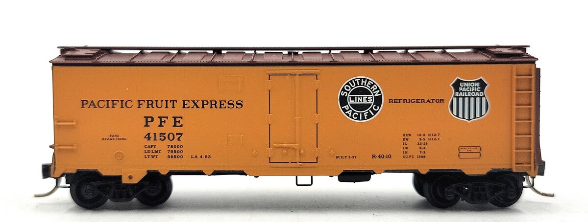 Micro-Trains 05900520 N Pacific Fruit Express 40' Steel Side Ice Reefer #41507 LN/Box